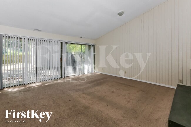 Photo - 5233 Edenshire Ave