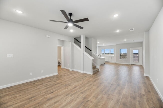 Photo - AVAILABLE NOW! 3 BEDROOM TRIPLEX LOCATED ON 1-ACRE LOT IN MIDLOTHIAN, TX!