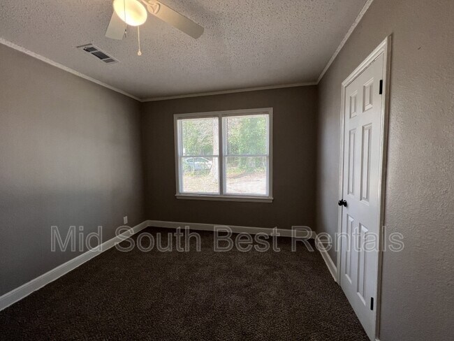 Photo - 997 Hudson St