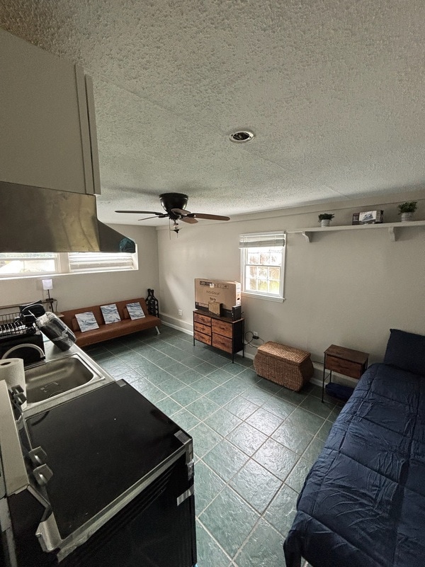 Photo - 1105 W Rock Spring Rd