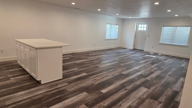 Photo - 9104 Cornwall Way Unit 1