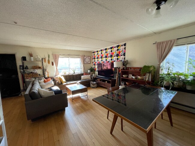 Photo - 122 Sycamore St Unit 2