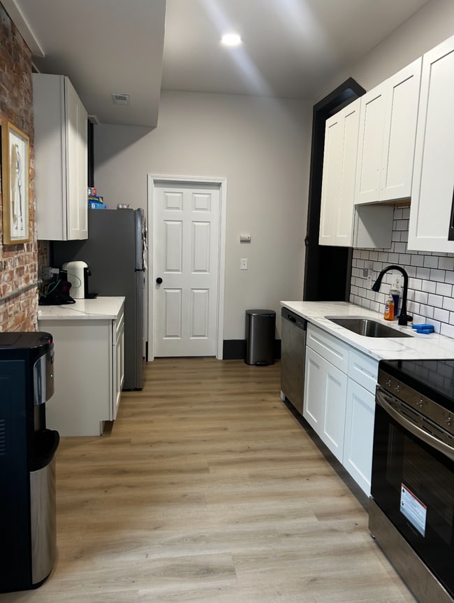Photo - 1861 Menard St Unit 1861-A