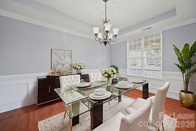 Photo - 704 Springwood Dr