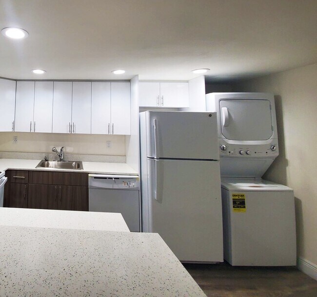 Washer & Dryer in Unit