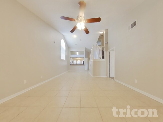 Photo - 1627 Chatham Cir