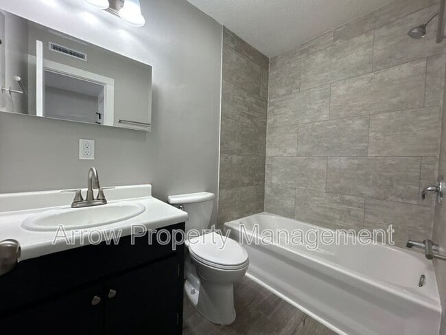 Photo - 1010 N 16th St