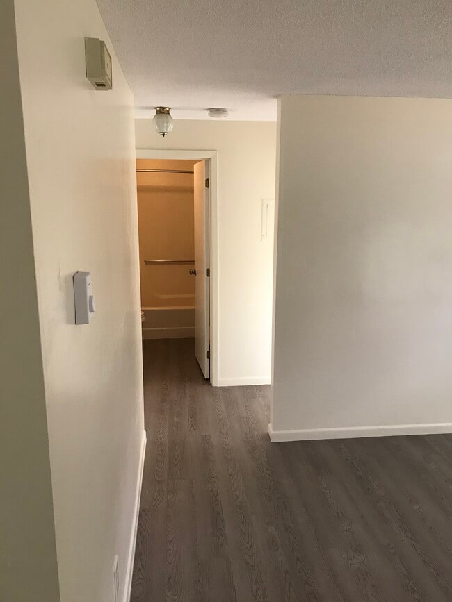 851 Mammoth Rd OffCampus Housing, Manchester, NH ForRentUniversity