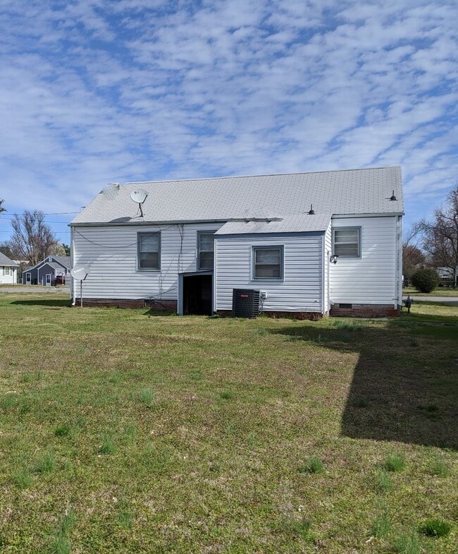 3404 Carlton Rd
