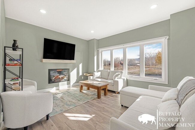 Photo - Brand new fully furnished home available f...