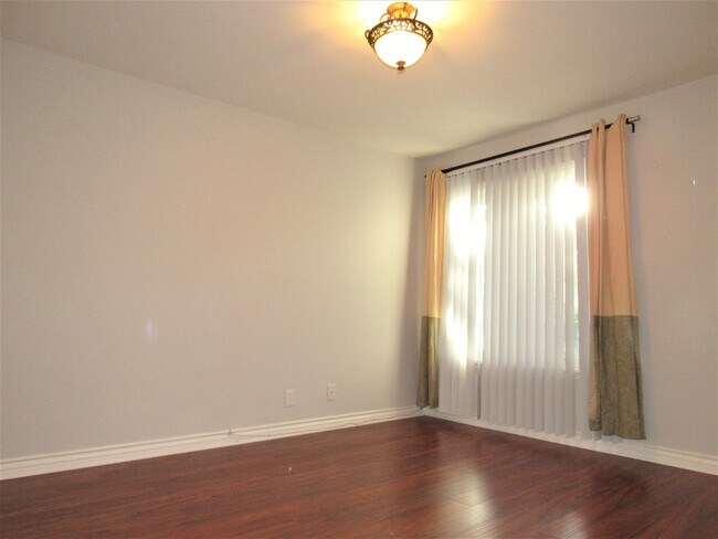 Photo - Gorgeous 1-Bedroom Apartment in Playa Del Rey! Unit 5