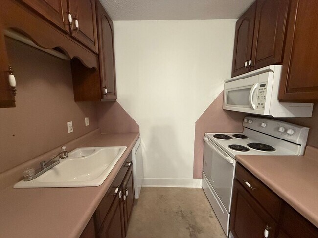 Photo - 2 Bedroom Condo near Cherry Park