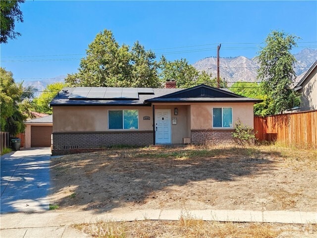 Building Photo - 3165 Primavera St Rental