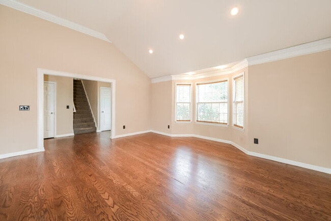 Photo - 4063 Percheron Ln SW