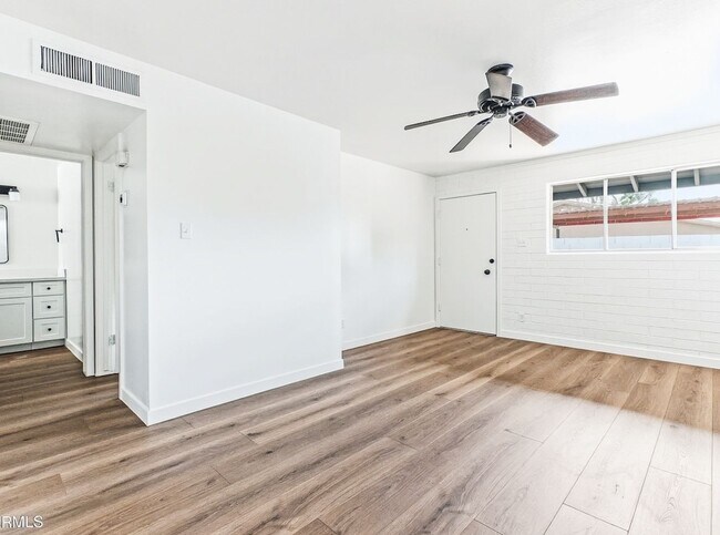 3020 E Yale St Unit 3