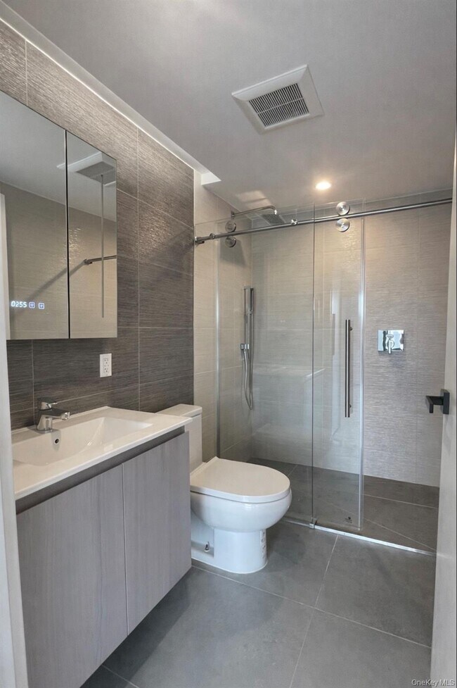 Photo - 144-49 Northern Blvd Unidad 411