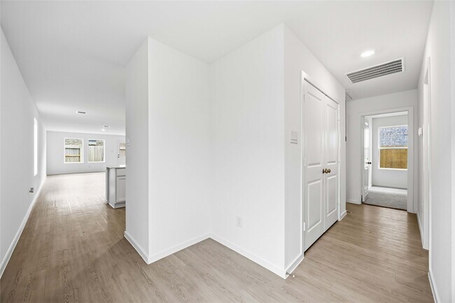 Photo - 16842 Spotted Oak Dr
