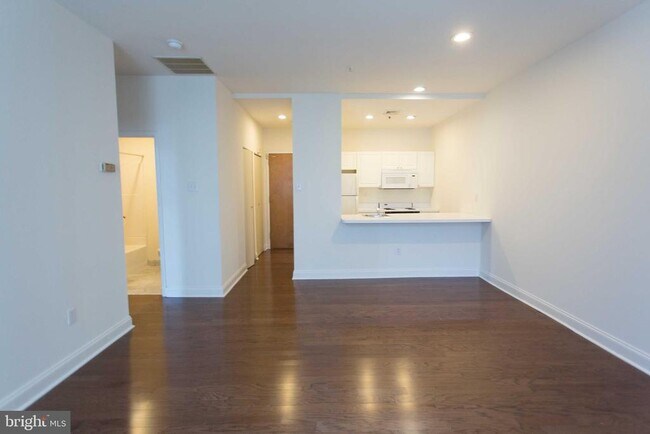 Photo - 1600 Walnut St Unit 1005