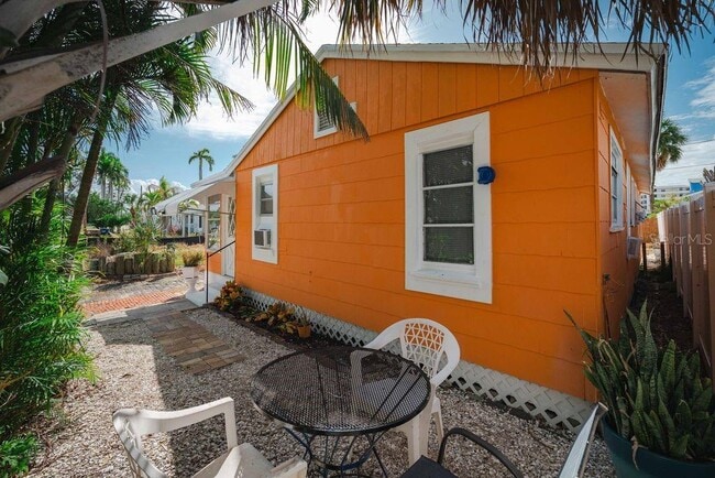 Photo - 13320 2nd St E