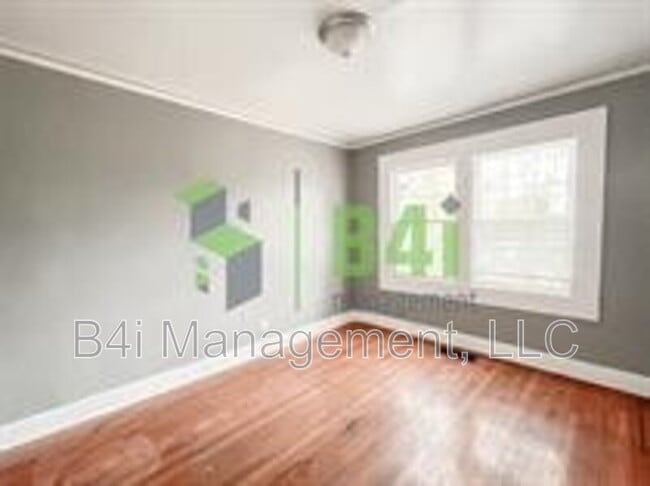 Photo - 800 Fulton Ave