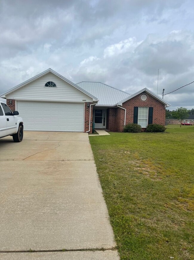 Building Photo - Three Bed Two Bath - Next to Magnolia School, Foley