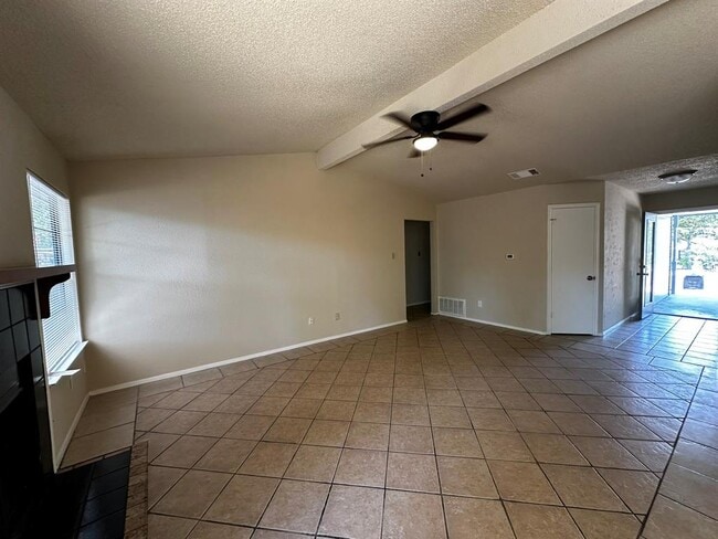 Photo - 12207 Shropshire Blvd
