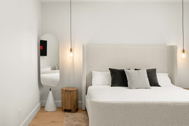 Photo - 4268 QC-335 Unit ID1237030P