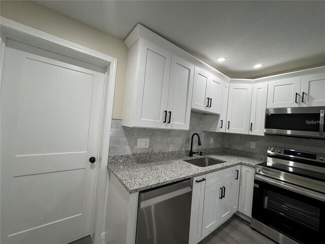 Photo - 7039 Lenox Dr