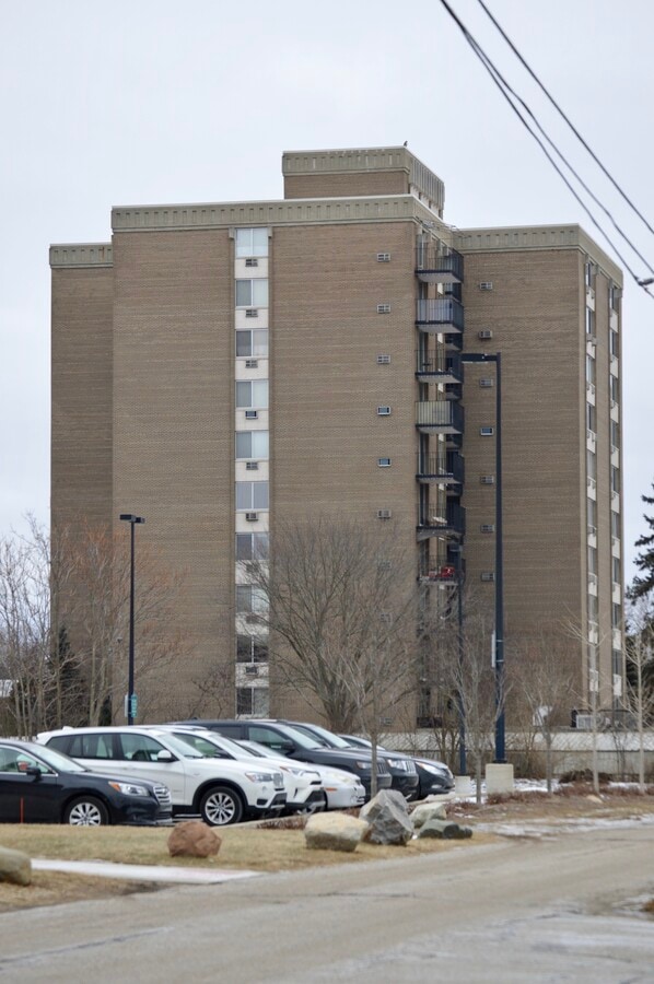 Photo - Riverside Park Place