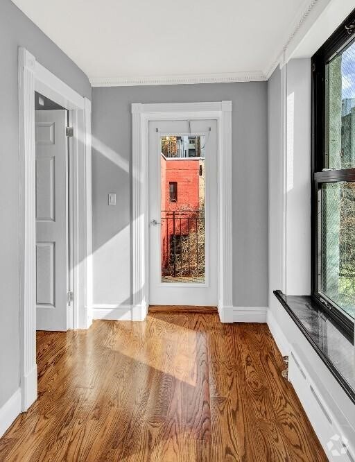 Building Photo - 233 E 29th St Unit 4N Rental