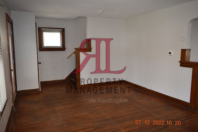 Photo - 765 E Deshler Ave