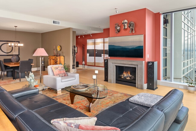 Photo - 1521 2nd Ave Unidad 1701