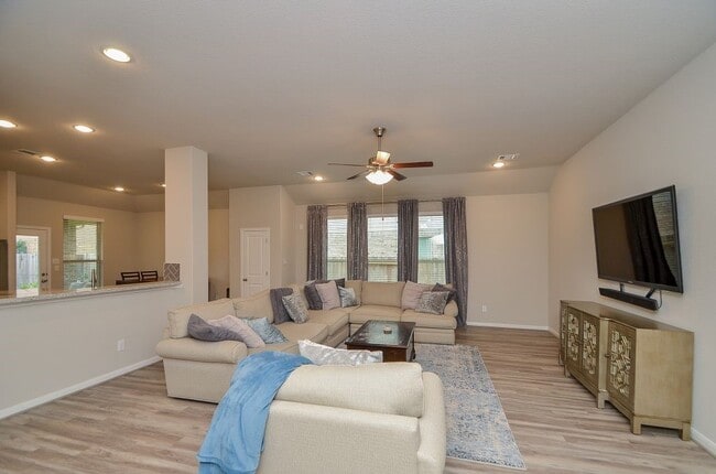 Photo - 32619 Twilight Gable Ct