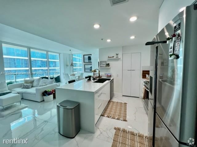 Building Photo - 2 br, 2 bath Condo - 300 S Biscayne Blvd A... Unit Apt 3502