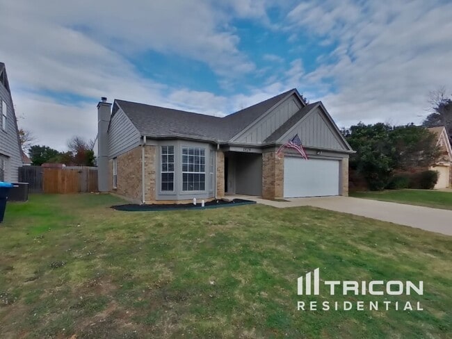 Photo - 2628 Dahlia Dr