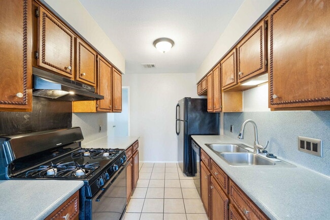 Photo - 1944 Nicole Cir