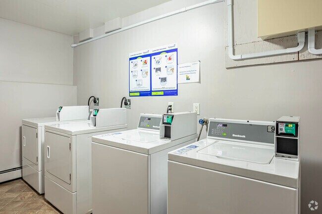 Photo - Hillview Estates Apartments