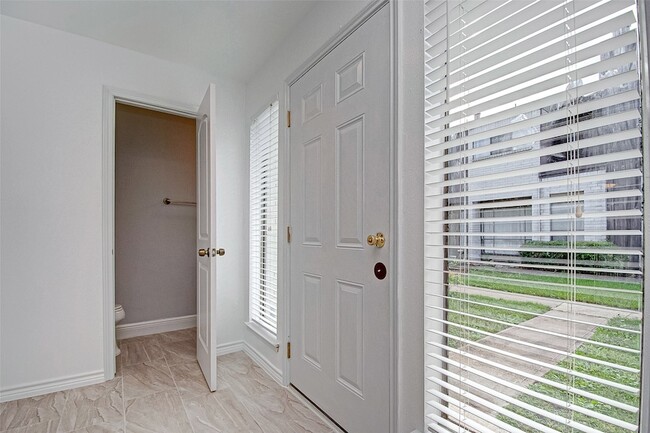 Photo - 8312 Augustine Dr Unit D