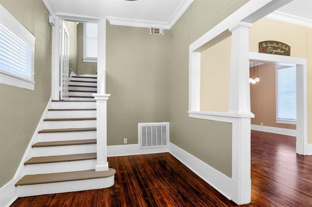 Photo - 1115 W Bond St