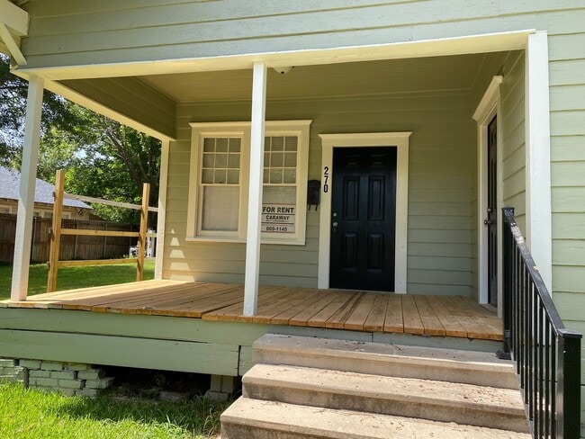 Photo - 270 Wilkinson St