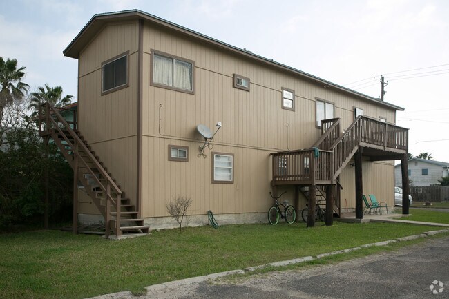 Photo - Marlin Court Apartments