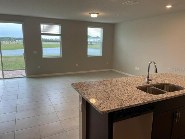 Photo - Amazing energy-efficient townhome for rent! Unit Greens at Forest Lake