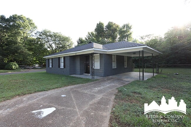 1380 Rolling Hills Dr