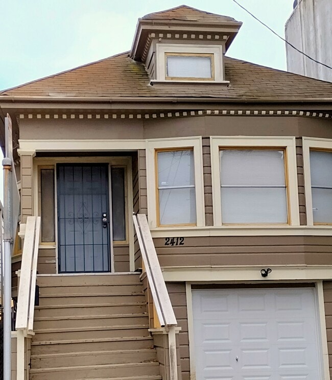 Building Photo - 2412 Myrtle St Rental