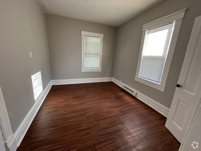Building Photo - 77 W 23rd St Unit 2B Rental
