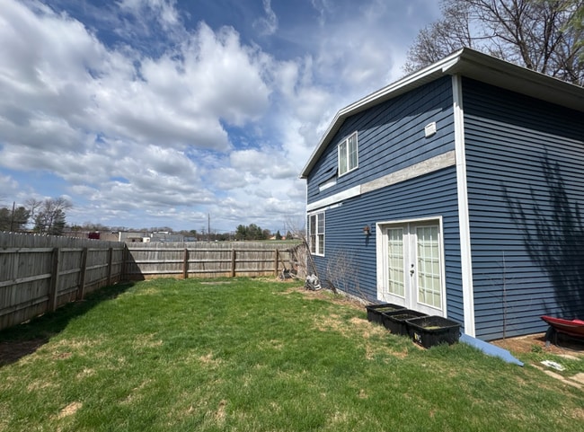 Photo - 672 Fishburn Rd