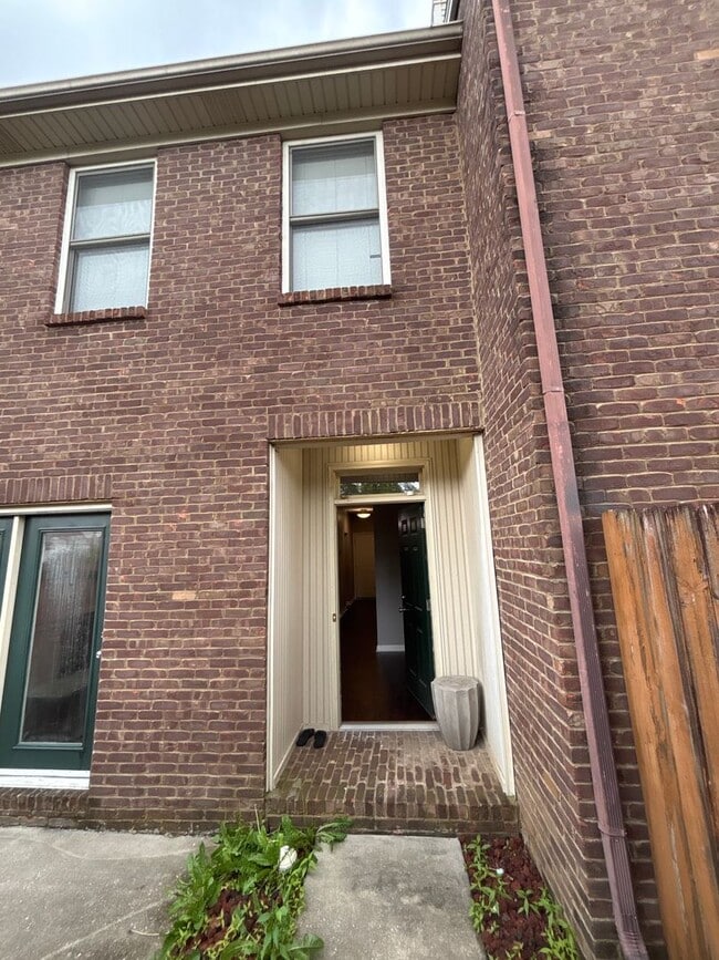 Your Dream Townhome Awaits - Your Dream Townhome Awaits