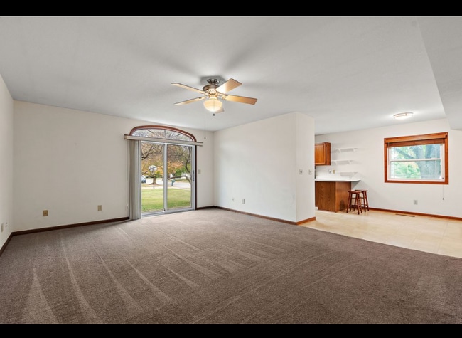 Photo - 1394 E Armour Rd