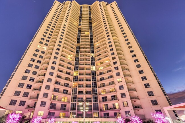 Building Photo - 200 W Sahara Ave Unit 3802 Rental