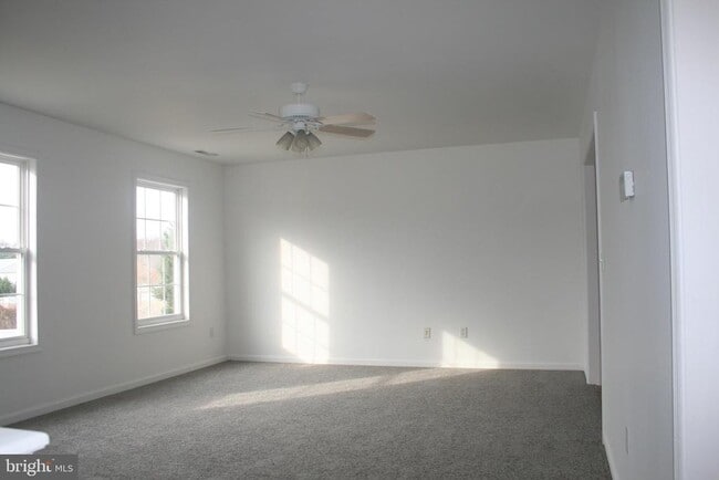 Building Photo - 67 Downey Oak Cir